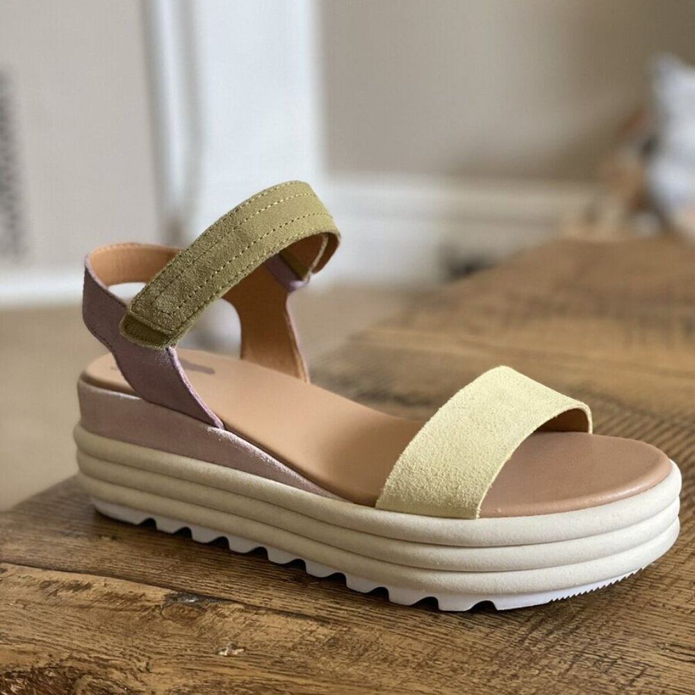 Sorel Women's Cameron Flatform Sandals Sz 9.5